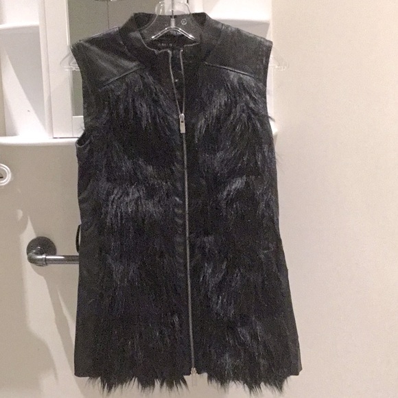 🧓🏼MT Amish faux leather and faux fur zippered vest - Picture 1 of 7